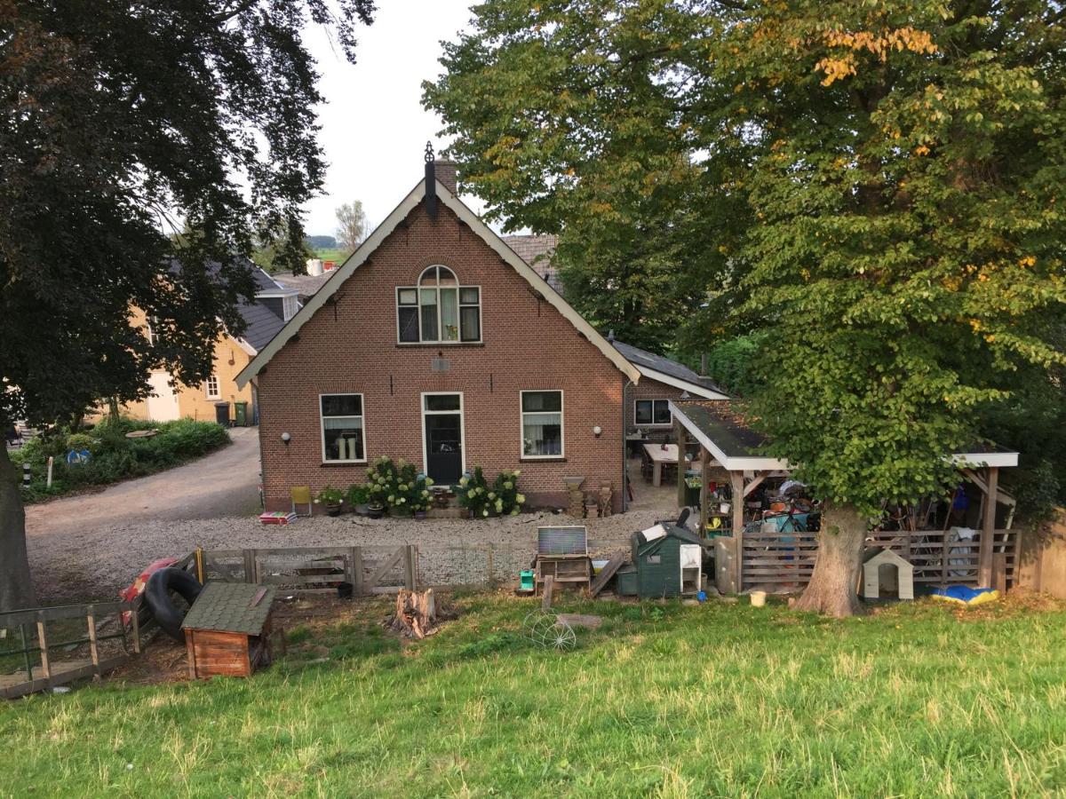 Het Boenhok Logies Acomodação com café da manhã Lekkerkerk Exterior foto